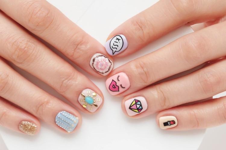 Manicure to school for short nails: beautiful and fashionable ideas (photo)