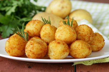 Ce să gătești cu cartofi: 20 de rețete rapide și delicioase