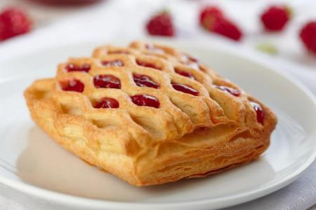 What to make with puff pastry: 20 quick and delicious recipes