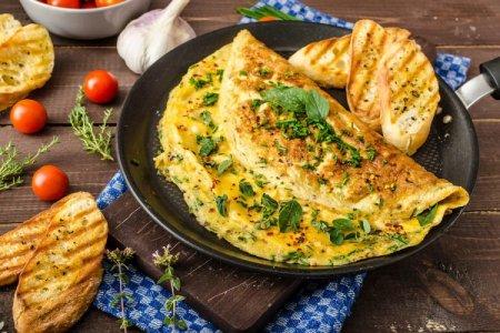 Omelet in a pan: 15 quick and delicious recipes