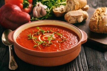 12 délicieuses soupes de tomates pour le déjeuner pour toute la famille