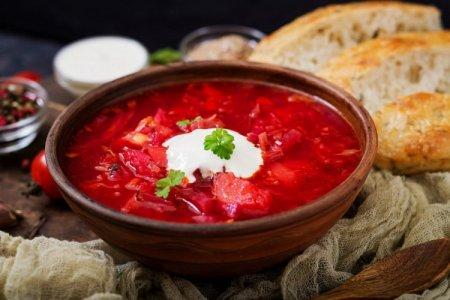 8 Easy Beetroot Borscht Recipes for a Family Lunch