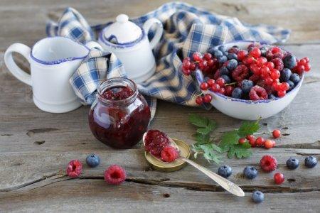 Dulceata de fructe de padure: 20 de retete simple si delicioase