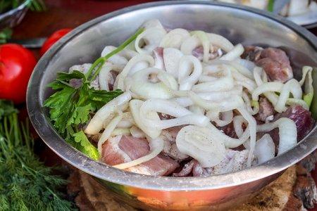 20 de marinate grozave pentru frigarui de porc