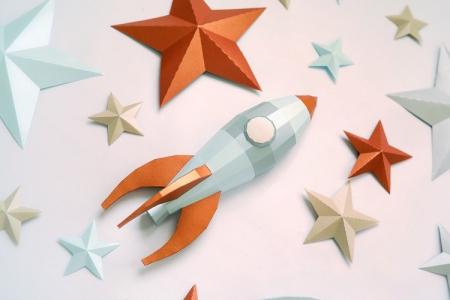 How to make a paper rocket: 10 step-by-step diagrams