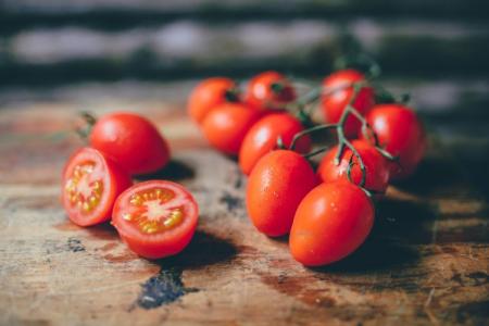 Les meilleures variétés de tomates cerises : photos, noms et descriptions (catalogue)