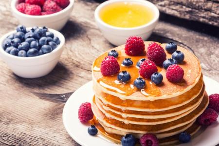 Fluffy pancakes with milk: 10 recipes