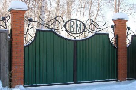 Do-it-yourself gates from corrugated board: 70 photos and ideas